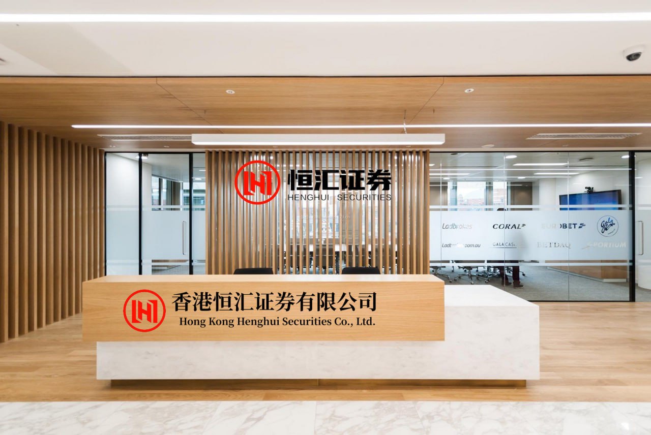 天弘优配 太炸裂了！固态电池突破720Whkg？